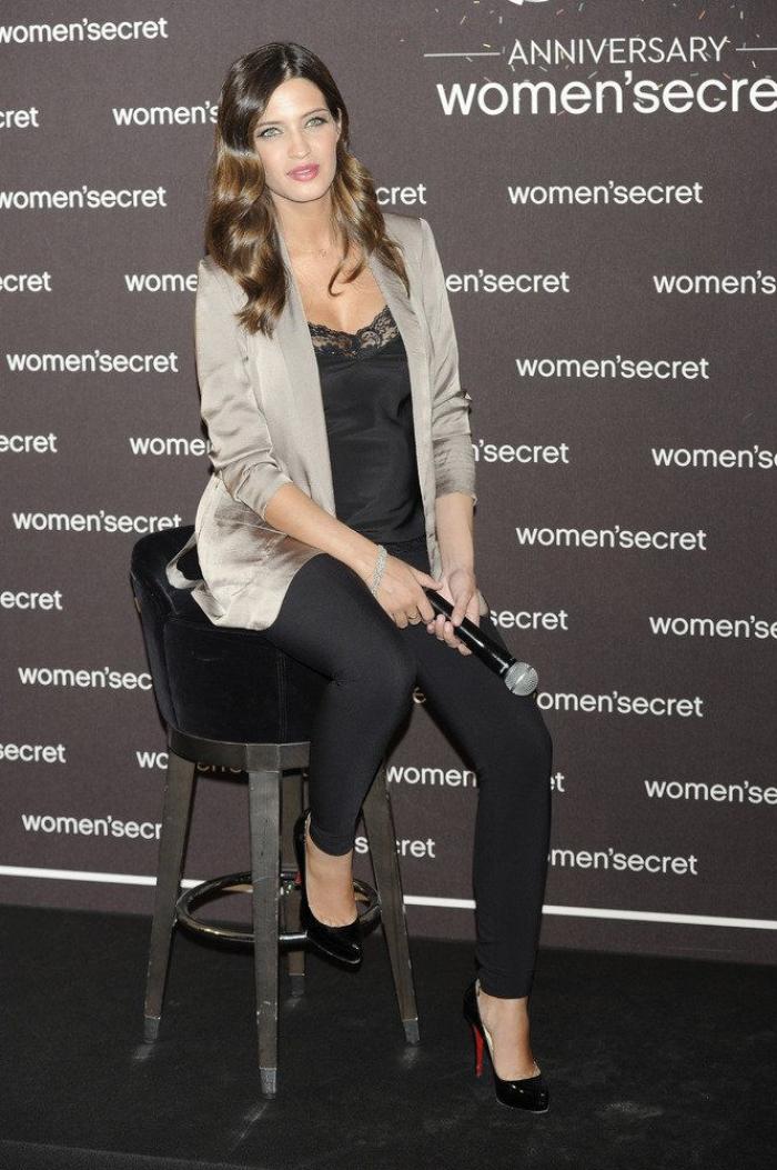 Sara Carbonero: su primer posado en público embarazada (FOTOS)