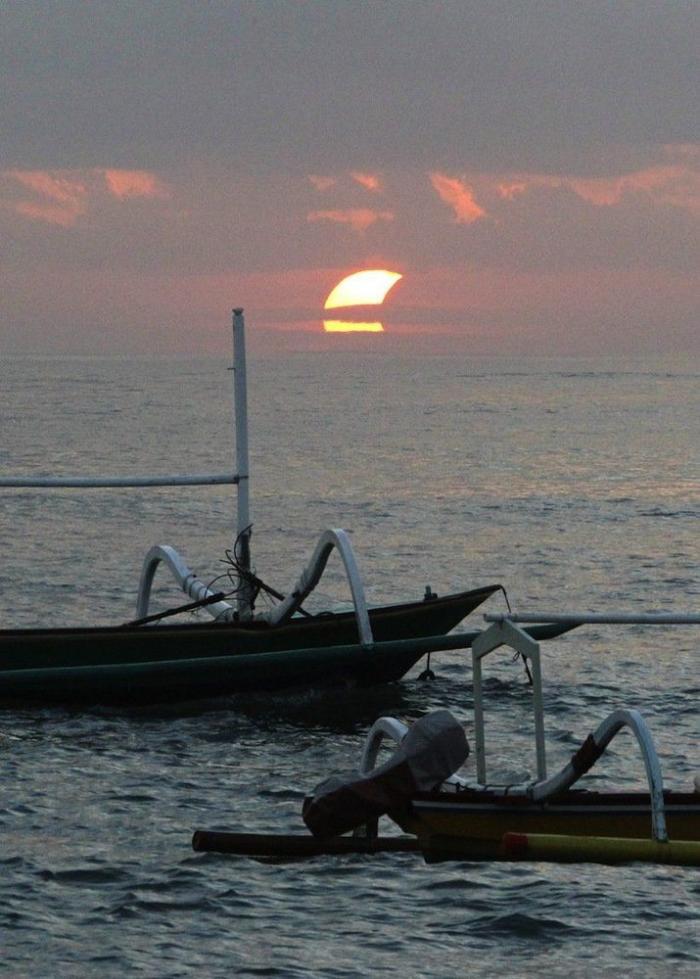 Las webs para seguir el eclipse solar desde España