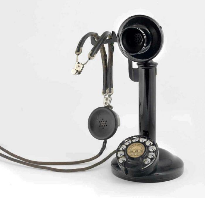 La recomendación de Facua para que tu factura de móvil pueda ser hasta 30 euros más barata (por lo mismo)