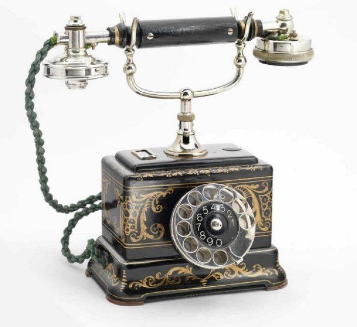 La recomendación de Facua para que tu factura de móvil pueda ser hasta 30 euros más barata (por lo mismo)