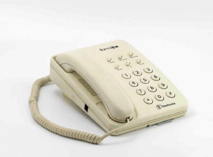 La recomendación de Facua para que tu factura de móvil pueda ser hasta 30 euros más barata (por lo mismo)