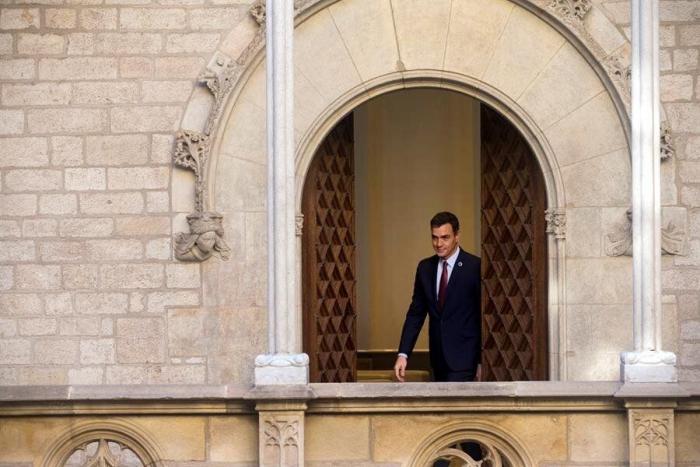 Sánchez propone a Torra constituir la mesa de diálogo entre gobiernos el lunes 24 de febrero