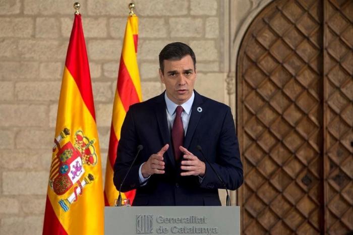 Sánchez propone a Torra constituir la mesa de diálogo entre gobiernos el lunes 24 de febrero