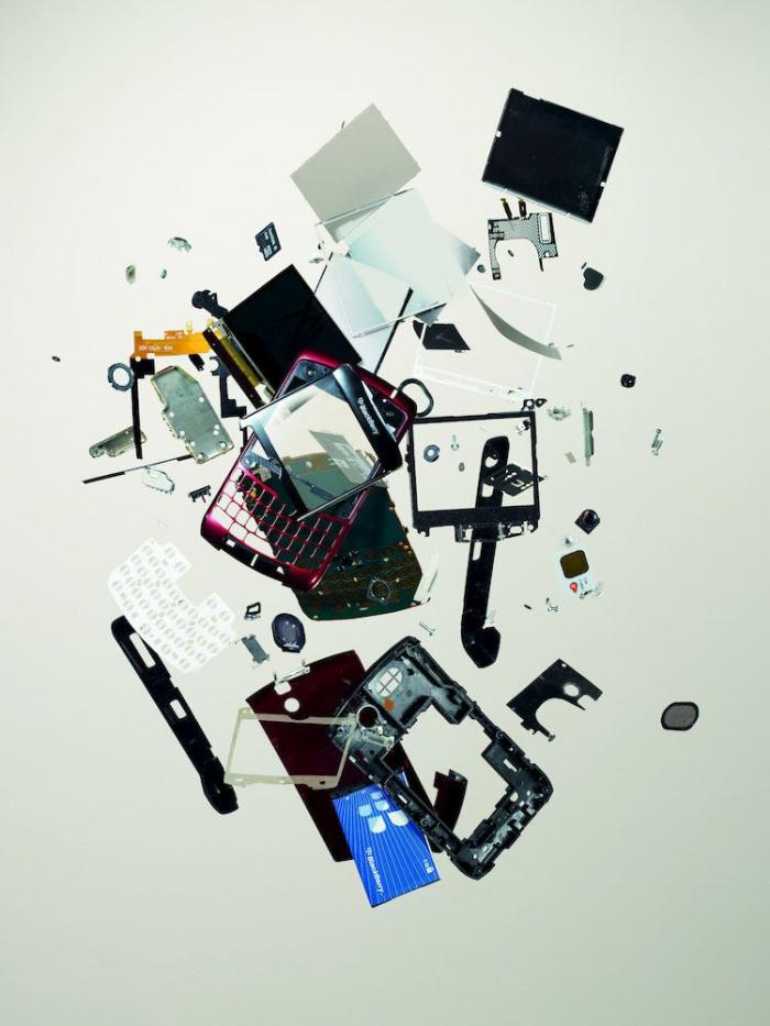 Un libro enseña cómo es la tecnología cuando se desmonta (FOTOS)