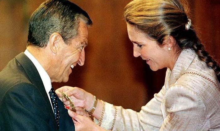 El rey, sobre Suárez: "Es el ejemplo de que juntos superamos las mayores dificultades"