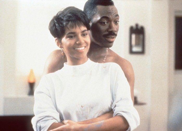 Halle Berry, sin maquillar y sin peinar: nadie diría que tiene 53 años