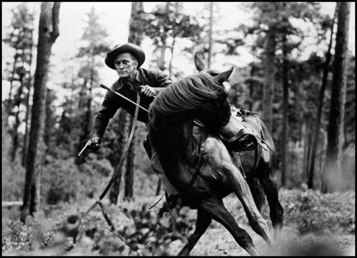 "Te querré el resto de mi vida": la despedida de Catherine Zeta Jones a su suegro, Kirk Douglas