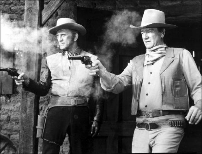 "Te querré el resto de mi vida": la despedida de Catherine Zeta Jones a su suegro, Kirk Douglas