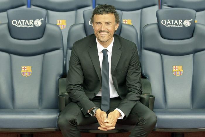 Críticas a Miguel Ángel Rodríguez por su mensaje sobre la razón de la marcha de Luis Enrique