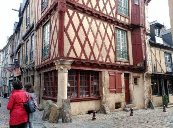 Le Mans en 24 horas: qué hacer, qué visitar y dónde comer