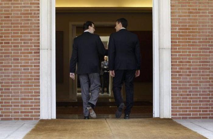 Pedro Sánchez se topa con el primer "no" de Rajoy, que rechaza la España federal