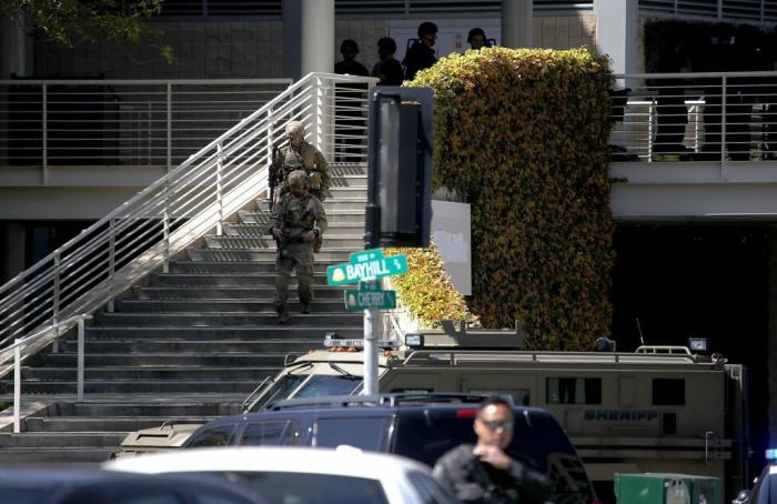 Una mujer armada hiere a tres personas y se suicida en las oficinas de Youtube