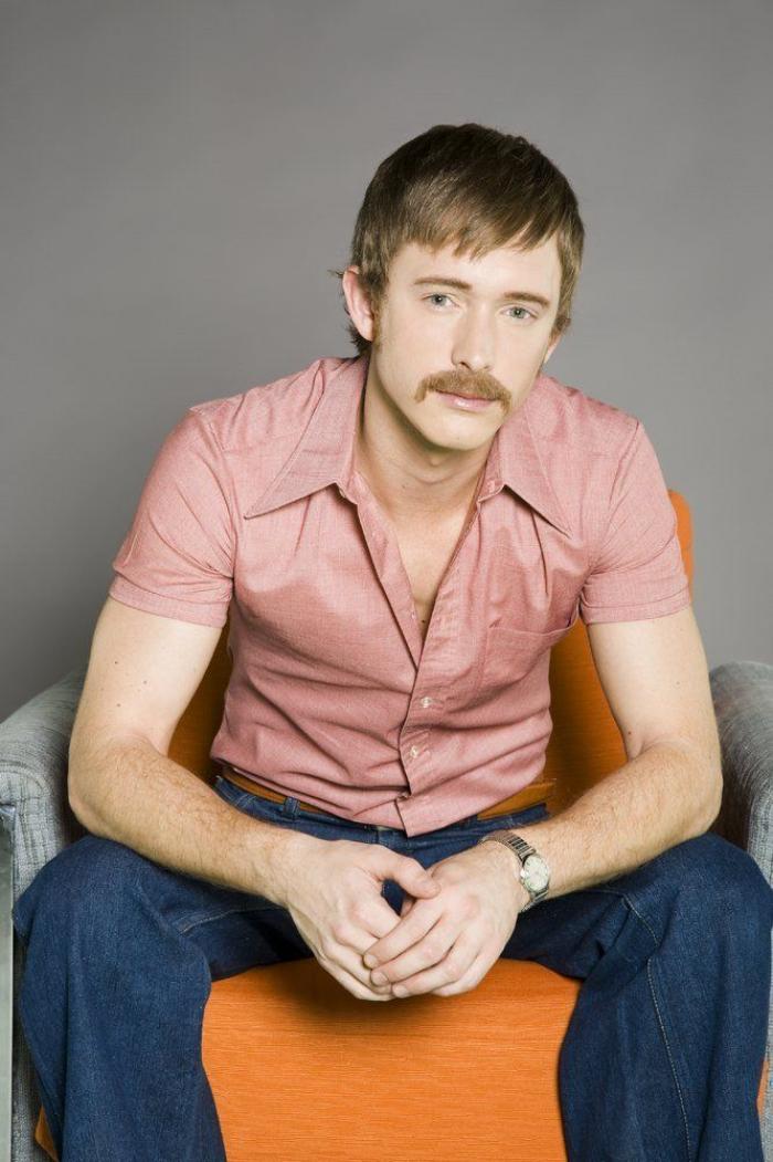 Pablo Rivero, de 'Cuéntame', habla por primera vez de su familia: "En casa somos tres chicos"