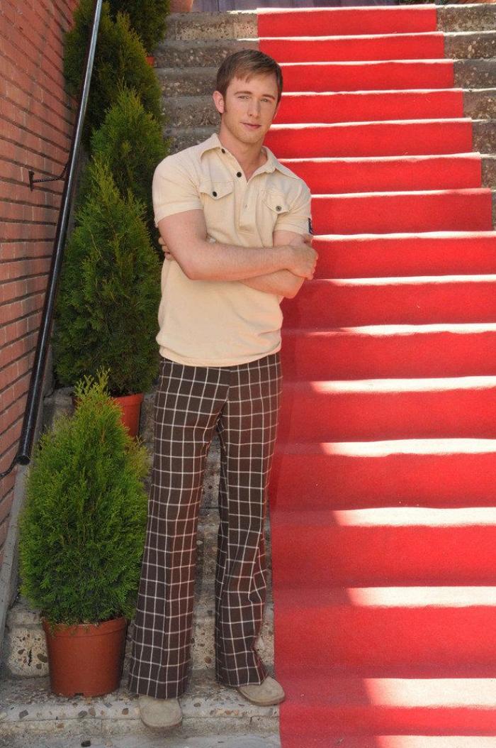 Pablo Rivero, de 'Cuéntame', habla por primera vez de su familia: "En casa somos tres chicos"