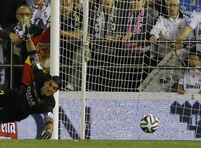 Gorra de Cristiano Ronaldo: cachondeo en Twitter con el último complemento de su traje