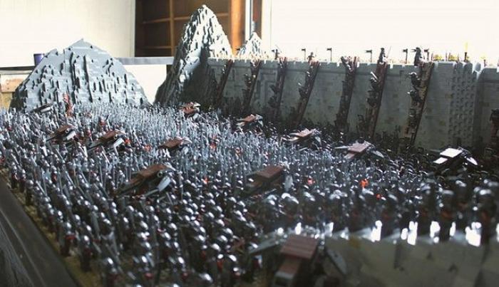 'Las dos torres' de 'El señor de los anillos', en 150.000 piezas de Lego (FOTOS, VÍDEO)