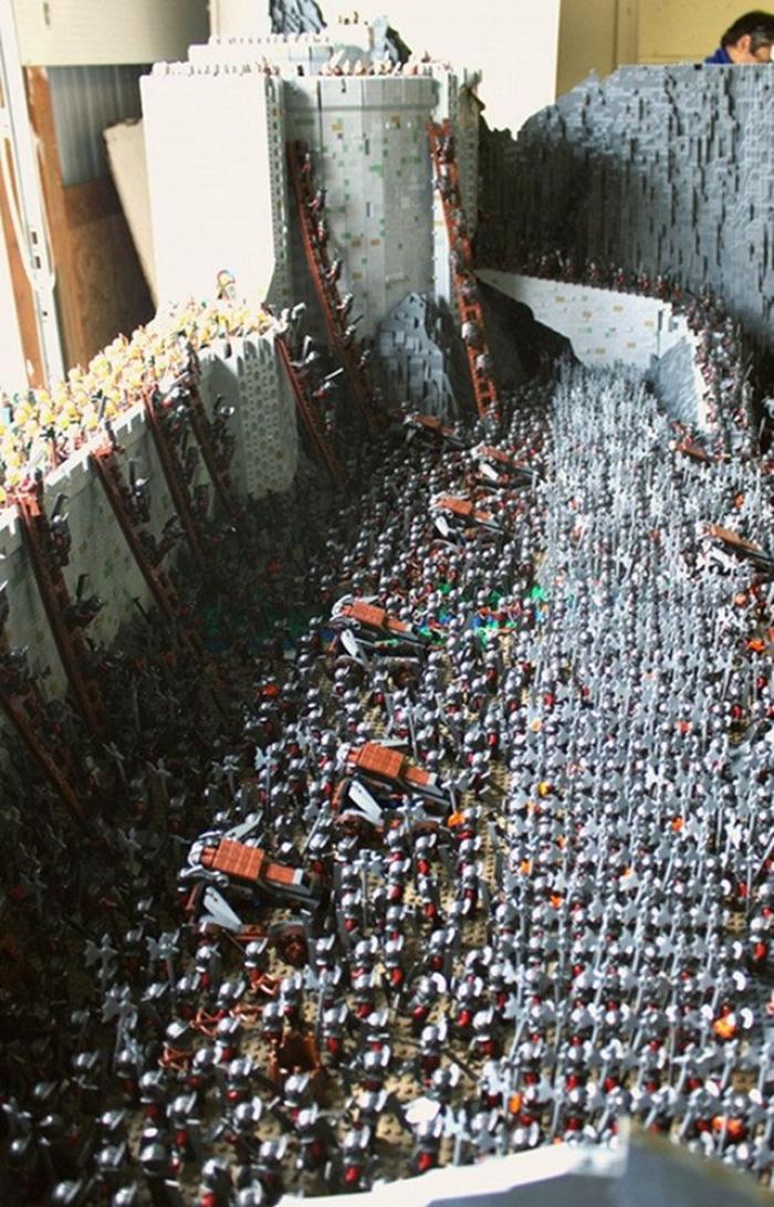 'Las dos torres' de 'El señor de los anillos', en 150.000 piezas de Lego (FOTOS, VÍDEO)