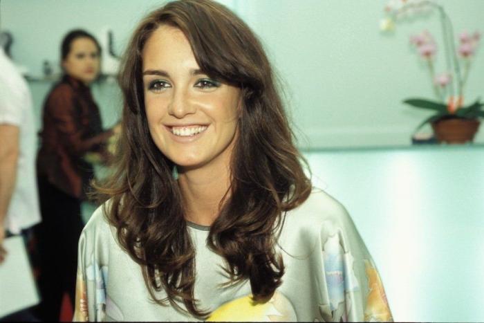 Paz Vega demuestra que se puede seguir llevando bañador en otoño