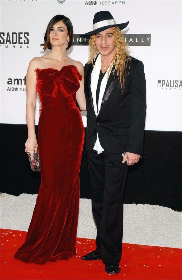 Paz Vega demuestra que se puede seguir llevando bañador en otoño