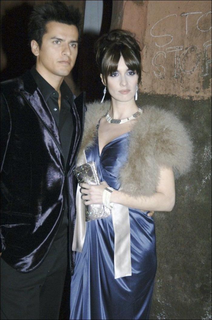 Paz Vega demuestra que se puede seguir llevando bañador en otoño