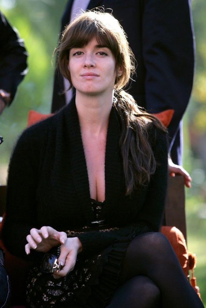 Paz Vega demuestra que se puede seguir llevando bañador en otoño