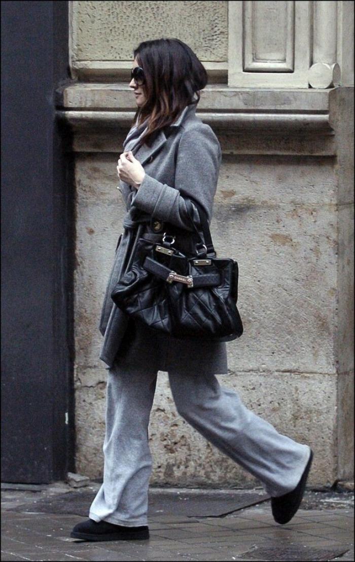 Paz Vega demuestra que se puede seguir llevando bañador en otoño