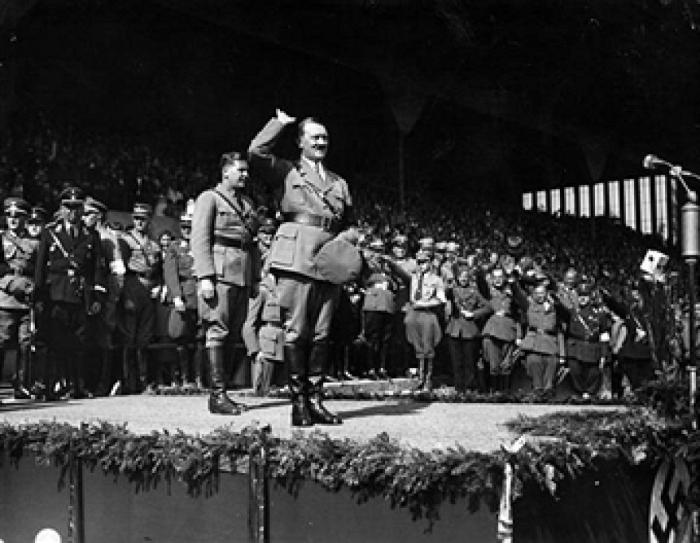 Amazon retoca el icono de su app tras las comparaciones con Hitler