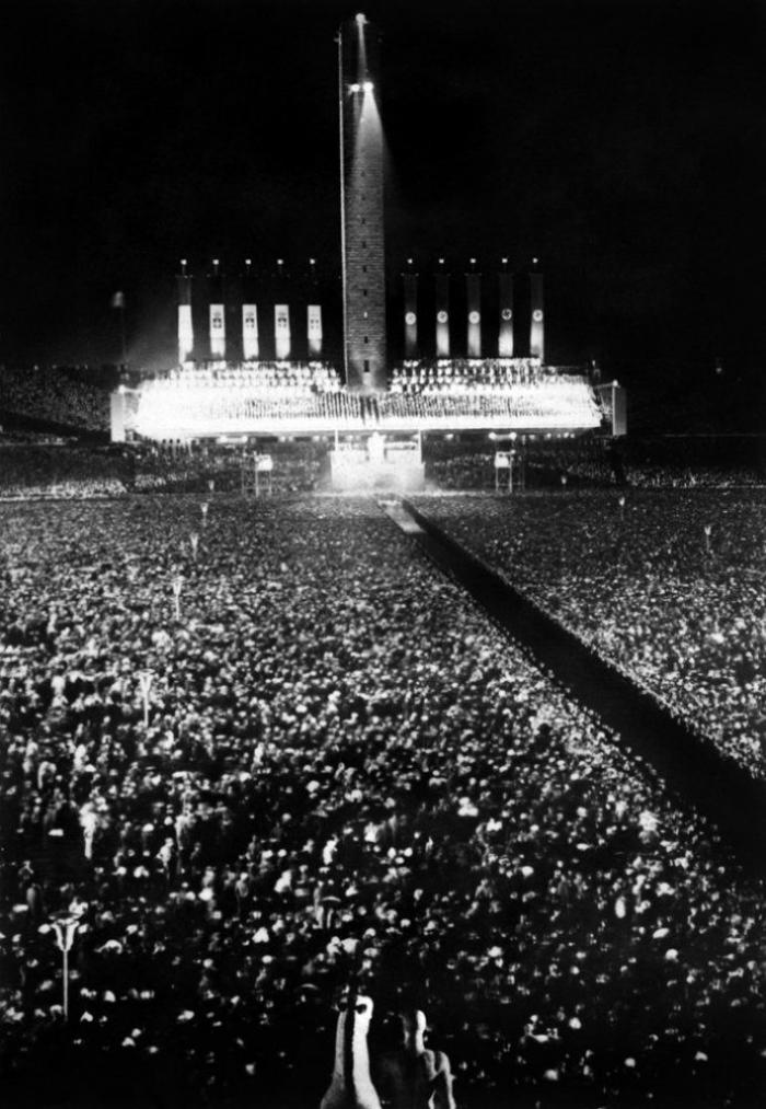 Amazon retoca el icono de su app tras las comparaciones con Hitler