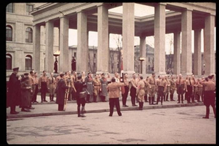 Amazon retoca el icono de su app tras las comparaciones con Hitler