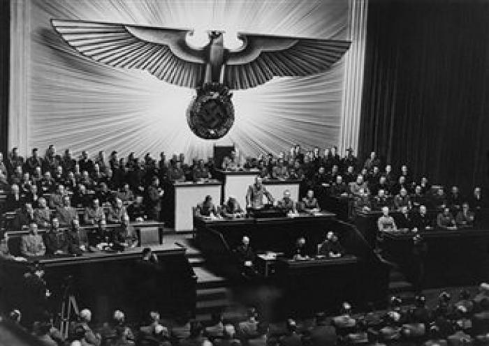 Amazon retoca el icono de su app tras las comparaciones con Hitler