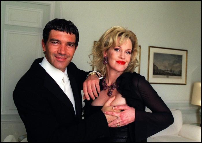 La insólita amistad de Antonio Banderas y Joaquín Sabina: "En recuerdo de un mes de mar, porros y vino"