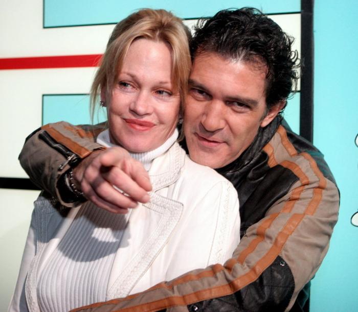 La insólita amistad de Antonio Banderas y Joaquín Sabina: "En recuerdo de un mes de mar, porros y vino"