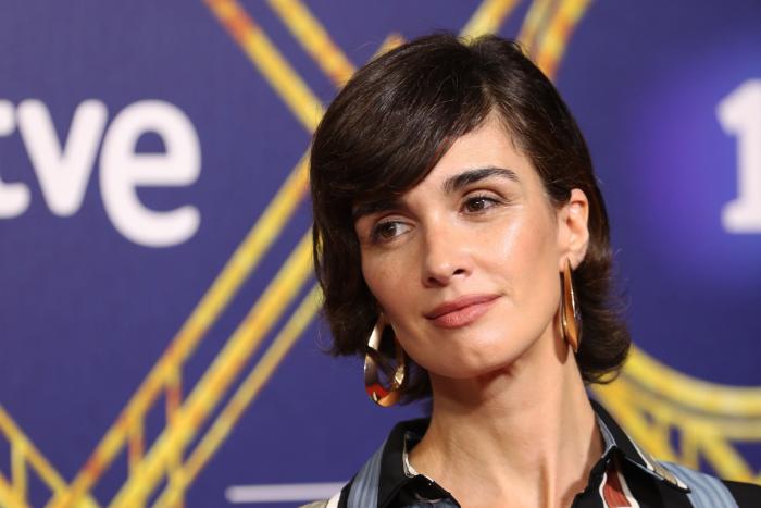 Paz Vega demuestra que se puede seguir llevando bañador en otoño