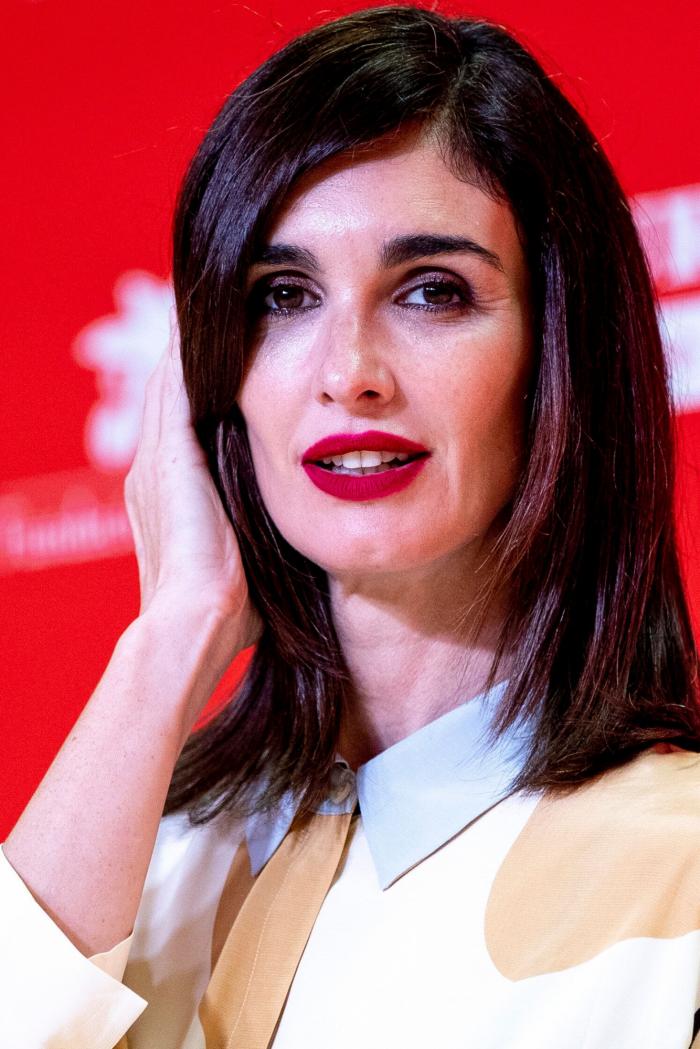Paz Vega demuestra que se puede seguir llevando bañador en otoño