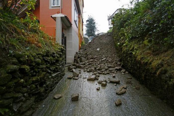 El mensaje de una reportera tras equivocarse en un directo que no deja de recibir aplausos