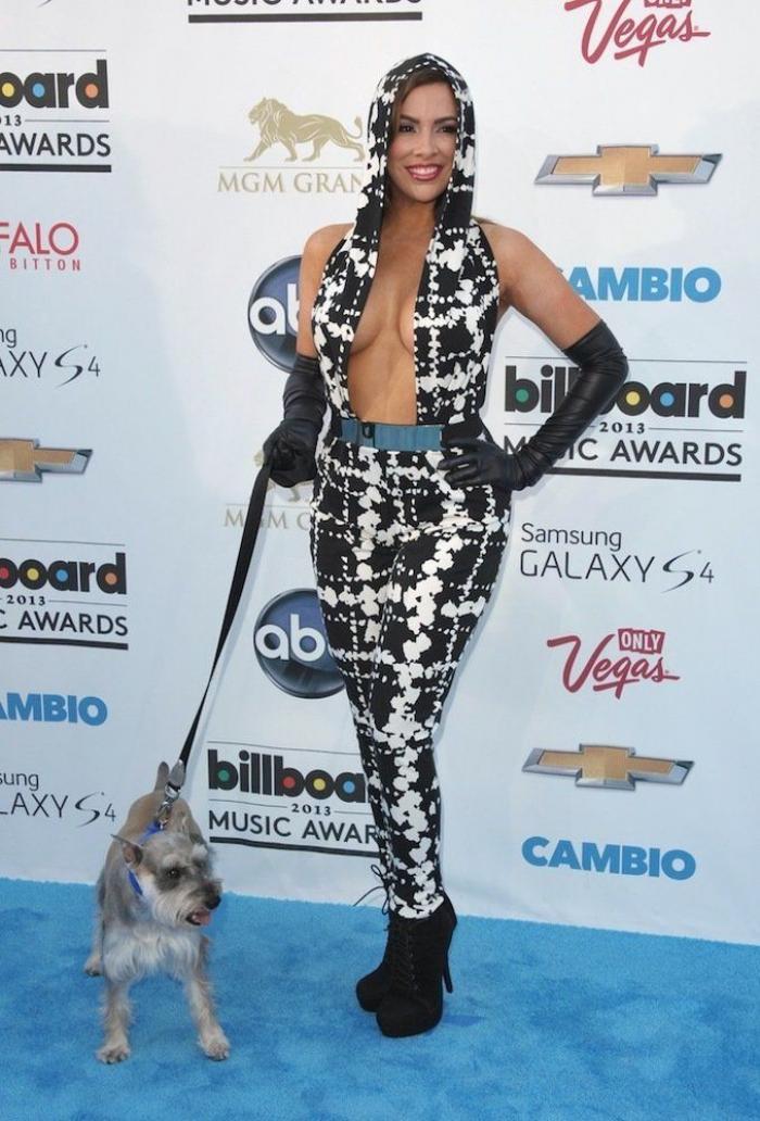 Premios Billboard 2013: alfombra roja con vestidos de escotes rarunos y Madonna sin pantalones (FOTOS)