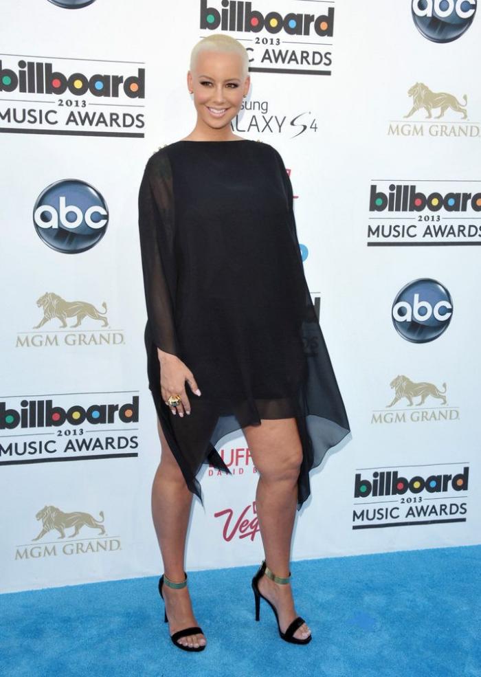 Premios Billboard 2013: alfombra roja con vestidos de escotes rarunos y Madonna sin pantalones (FOTOS)