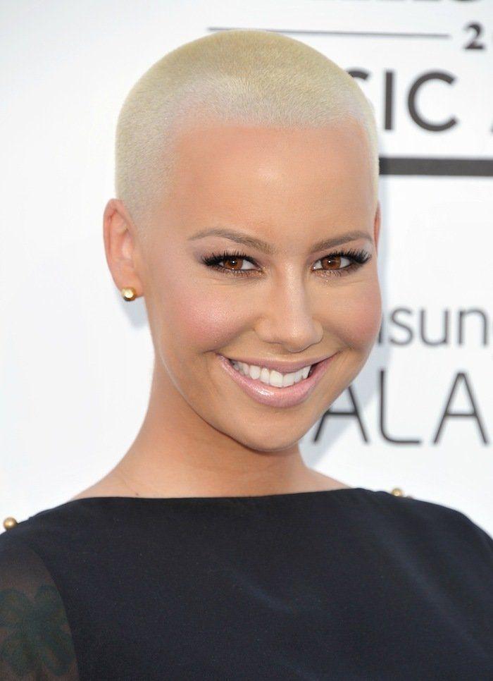 Premios Billboard 2013: alfombra roja con vestidos de escotes rarunos y Madonna sin pantalones (FOTOS)