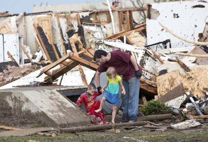 Moncloa confunde el tornado de Oklahoma con un "atentado"
