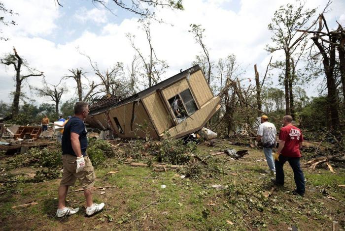 El tornado de Oklahoma deja decenas de muertos