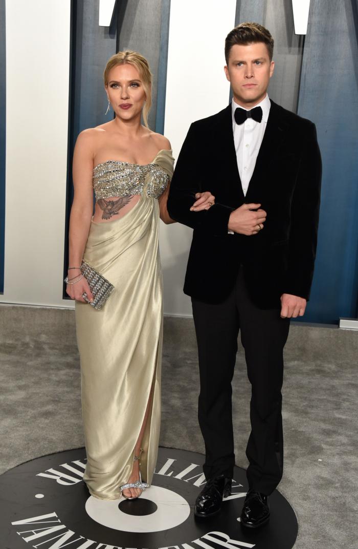 El no-vestido de Emily Ratajkowski y otros 'looks' de la fiesta Vanity Fair tras los Oscar