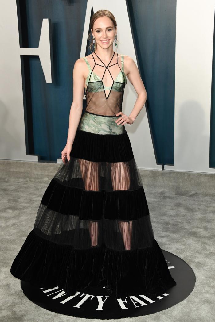 El no-vestido de Emily Ratajkowski y otros 'looks' de la fiesta Vanity Fair tras los Oscar