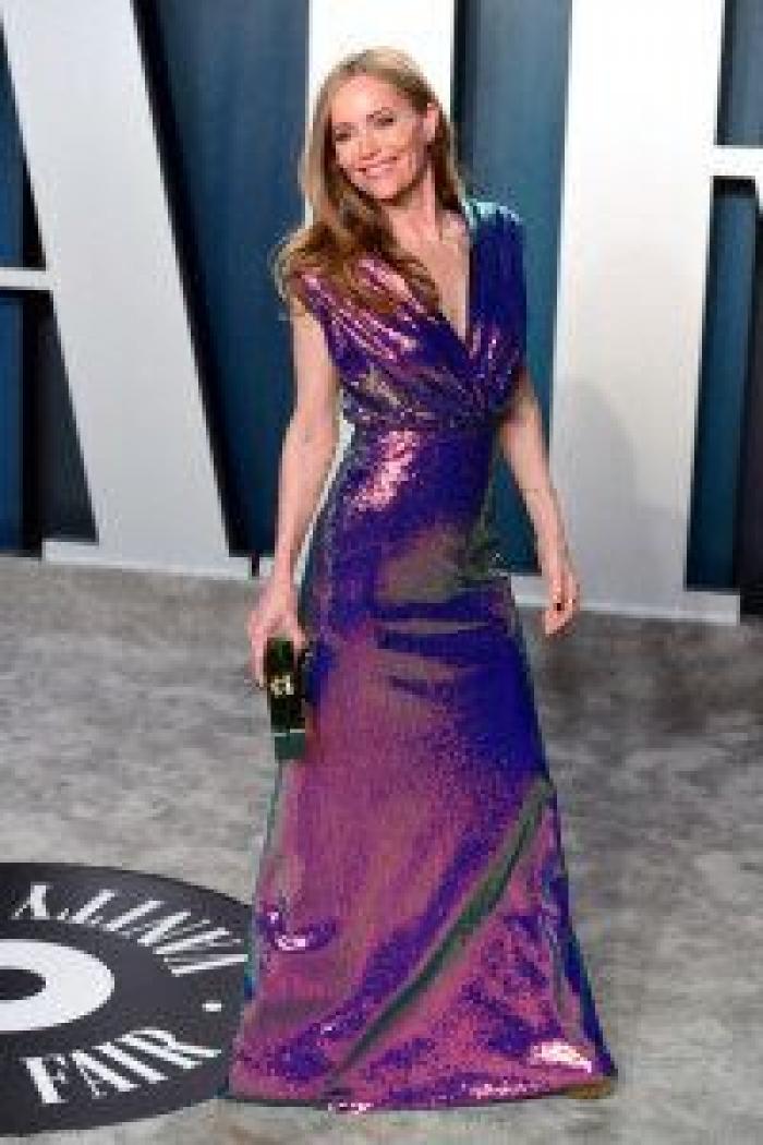 El no-vestido de Emily Ratajkowski y otros 'looks' de la fiesta Vanity Fair tras los Oscar