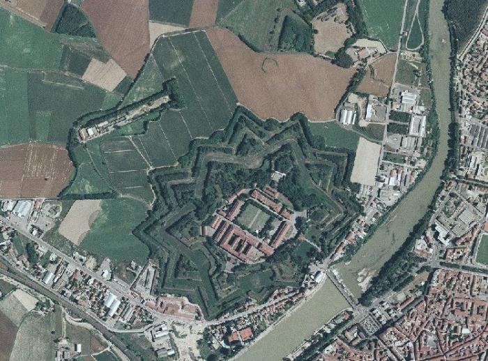 El Cabanyal de Valencia, uno de los 14 lugares del patrimonio europeo más amenazados (FOTOS)