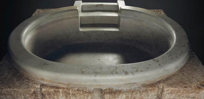 La duquesa de Alba vende su baño por 6 millones de euros (FOTOS)