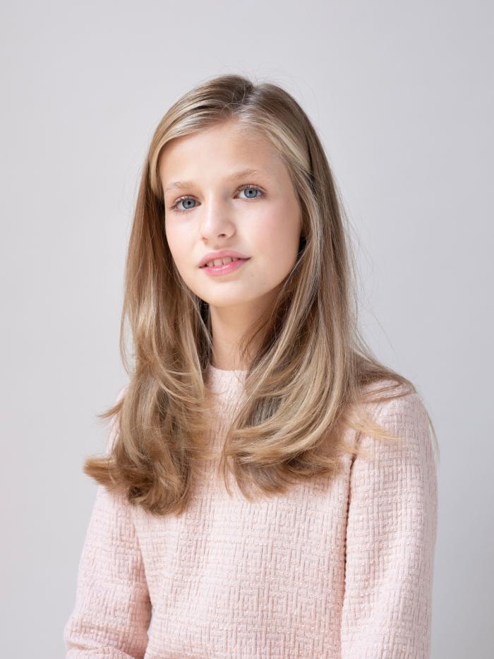 Quién es y qué ha hecho antes Estela de Castro, la autora de las fotos oficiales de los reyes y sus hijas