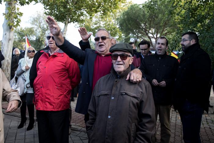 Le preguntan a un historiador por los franquistas que quedan y su respuesta en TVE es memorable