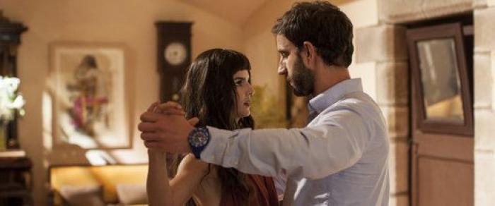 Clara Lago revela que Dani Rovira cobró más del doble que ella en 'Ocho apellidos catalanes'