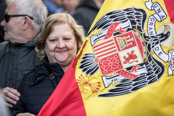 Le preguntan a un historiador por los franquistas que quedan y su respuesta en TVE es memorable