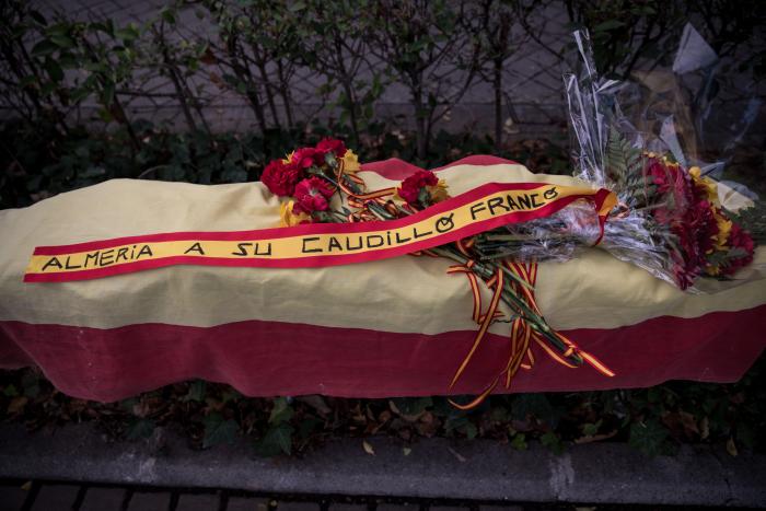 Le preguntan a un historiador por los franquistas que quedan y su respuesta en TVE es memorable